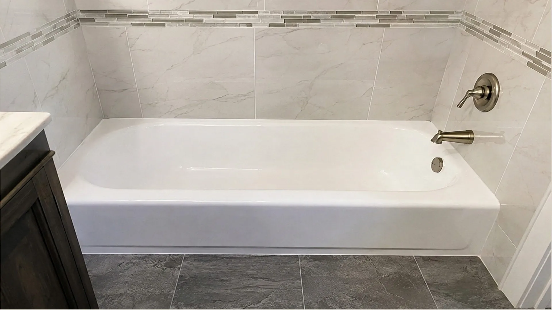 After bathtub refinishing Tampa FL — restored tub by Bath Professional